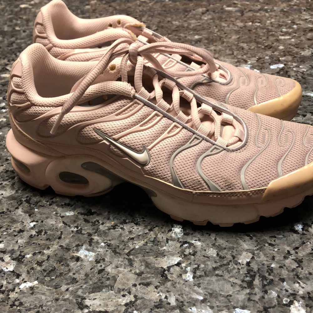 Nike TN Air Plus Pale Pink Ivory Love Sneakers 7Y